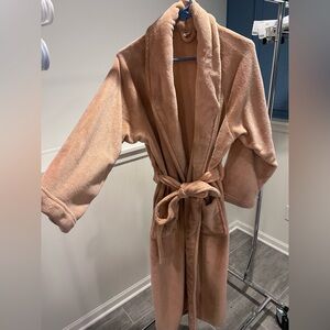 Pottery Barn women’s Robe